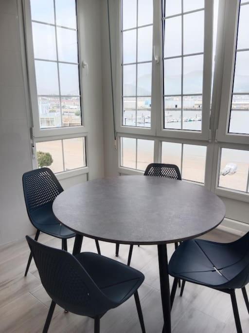 A Ledicia De Ana Apartment Вивейро Екстериор снимка