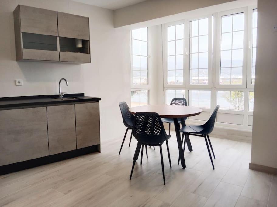 A Ledicia De Ana Apartment Вивейро Екстериор снимка